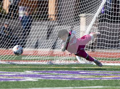 Thumbnail 2 in Menlo School vs. Hillsdale (CIF CCS D2 Boys Soccer Final) photogallery.