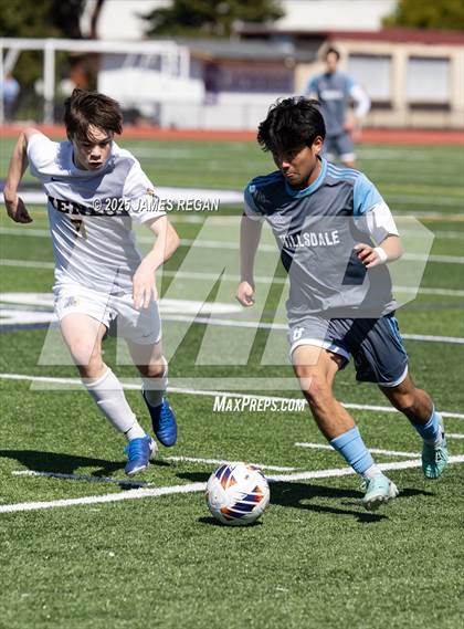 Thumbnail 3 in Menlo School vs. Hillsdale (CIF CCS D2 Boys Soccer Final) photogallery.