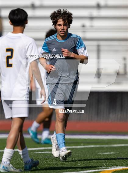 Thumbnail 2 in Menlo School vs. Hillsdale (CIF CCS D2 Boys Soccer Final) photogallery.