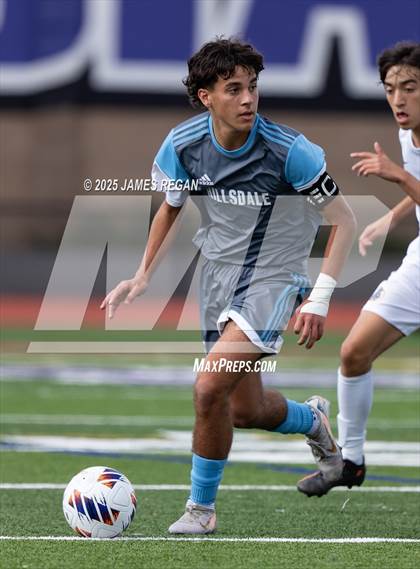 Thumbnail 2 in Menlo School vs. Hillsdale (CIF CCS D2 Boys Soccer Final) photogallery.