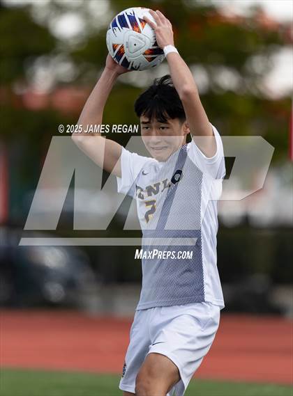 Thumbnail 3 in Menlo School vs. Hillsdale (CIF CCS D2 Boys Soccer Final) photogallery.