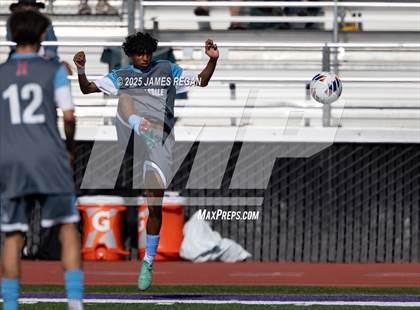 Thumbnail 2 in Menlo School vs. Hillsdale (CIF CCS D2 Boys Soccer Final) photogallery.