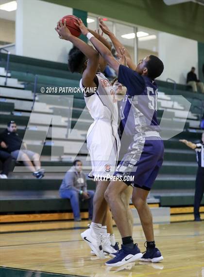 Thumbnail 1 in West Springfield vs. Washington-Lee (George Long Holiday Hoops Tournament) photogallery.