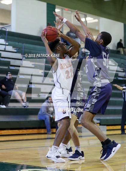 Thumbnail 3 in West Springfield vs. Washington-Lee (George Long Holiday Hoops Tournament) photogallery.