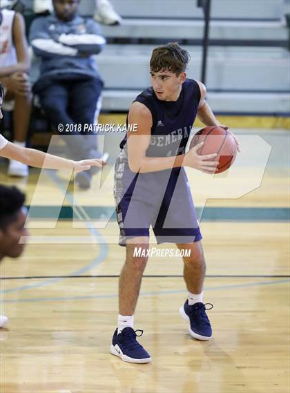 Thumbnail 1 in West Springfield vs. Washington-Lee (George Long Holiday Hoops Tournament) photogallery.