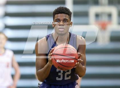 Thumbnail 1 in West Springfield vs. Washington-Lee (George Long Holiday Hoops Tournament) photogallery.