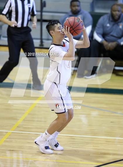 Thumbnail 1 in West Springfield vs. Washington-Lee (George Long Holiday Hoops Tournament) photogallery.