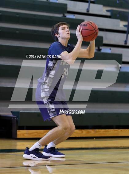 Thumbnail 1 in West Springfield vs. Washington-Lee (George Long Holiday Hoops Tournament) photogallery.
