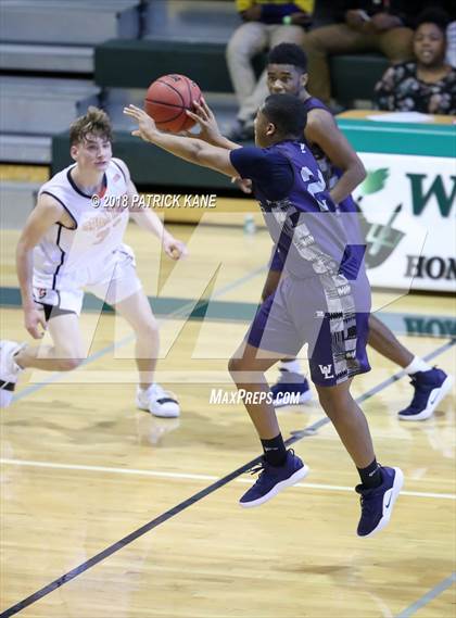 Thumbnail 2 in West Springfield vs. Washington-Lee (George Long Holiday Hoops Tournament) photogallery.