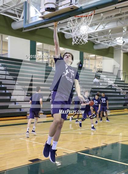 Thumbnail 3 in West Springfield vs. Washington-Lee (George Long Holiday Hoops Tournament) photogallery.