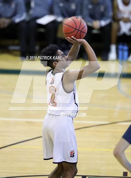 Thumbnail 3 in West Springfield vs. Washington-Lee (George Long Holiday Hoops Tournament) photogallery.