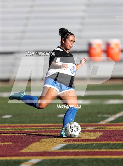Thumbnail 3 in Sunnyside vs Pusch Ridge Christian Academy (Kelly Pierce Soccer Tournament) photogallery.