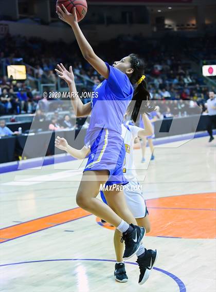 Thumbnail 2 in Alchesay vs. Valley (AIA 2A Quarterfinal) photogallery.