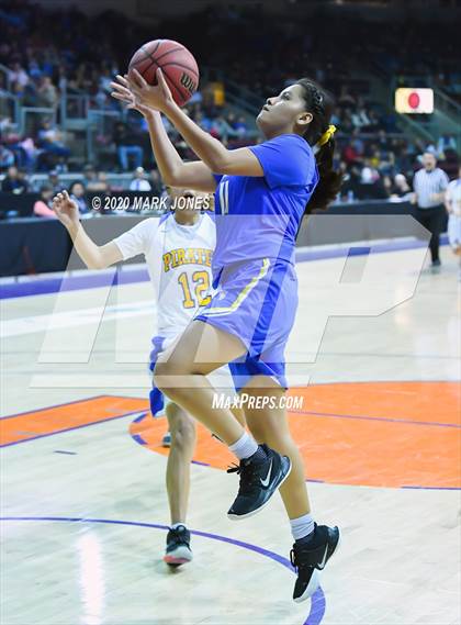 Thumbnail 1 in Alchesay vs. Valley (AIA 2A Quarterfinal) photogallery.