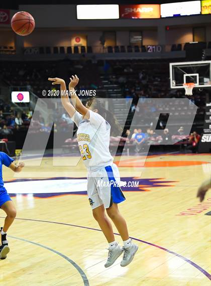 Thumbnail 3 in Alchesay vs. Valley (AIA 2A Quarterfinal) photogallery.