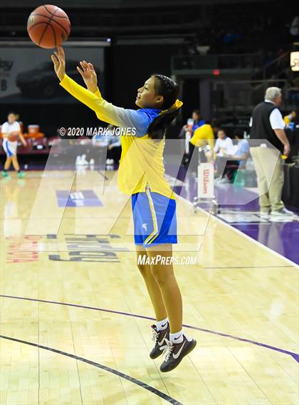 Thumbnail 2 in Alchesay vs. Valley (AIA 2A Quarterfinal) photogallery.