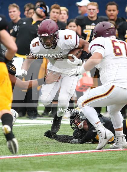 Thumbnail 2 in Salpointe Catholic vs. Saguaro (AIA 4A Final) photogallery.