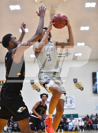 Thumbnail 2 in Sierra Canyon vs. Rancho Christian (The Classic at Damien) photogallery.