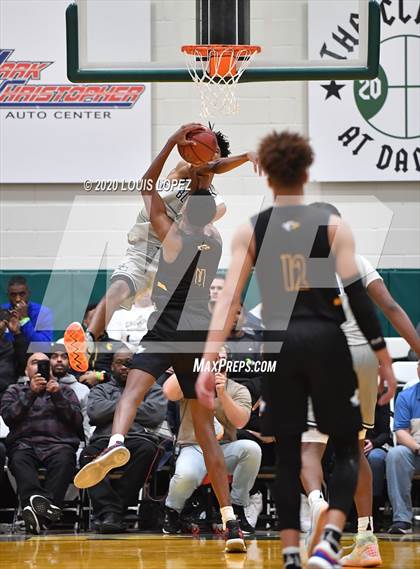 Thumbnail 2 in Sierra Canyon vs. Rancho Christian (The Classic at Damien) photogallery.