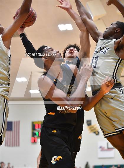 Thumbnail 1 in Sierra Canyon vs. Rancho Christian (The Classic at Damien) photogallery.