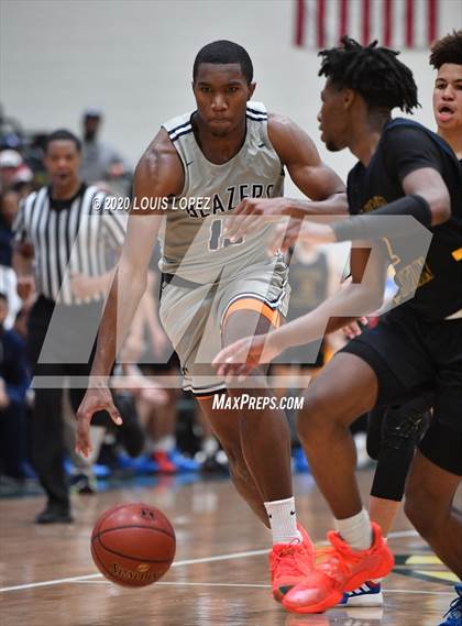 Thumbnail 3 in Sierra Canyon vs. Rancho Christian (The Classic at Damien) photogallery.