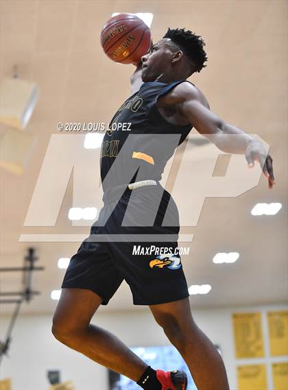 Thumbnail 3 in Sierra Canyon vs. Rancho Christian (The Classic at Damien) photogallery.