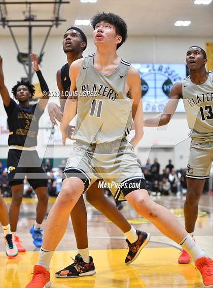Thumbnail 1 in Sierra Canyon vs. Rancho Christian (The Classic at Damien) photogallery.