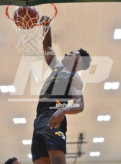 Thumbnail 3 in Sierra Canyon vs. Rancho Christian (The Classic at Damien) photogallery.