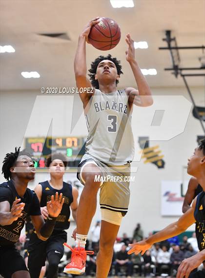 Thumbnail 2 in Sierra Canyon vs. Rancho Christian (The Classic at Damien) photogallery.