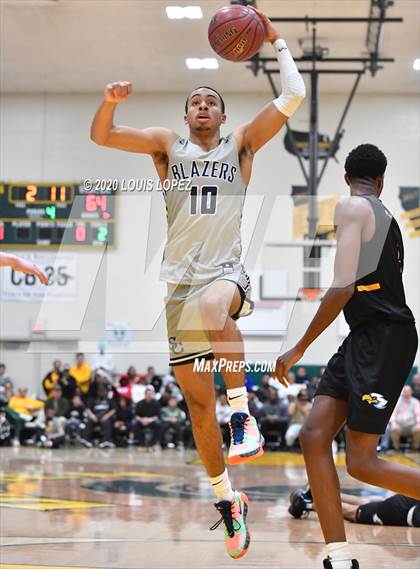 Thumbnail 2 in Sierra Canyon vs. Rancho Christian (The Classic at Damien) photogallery.