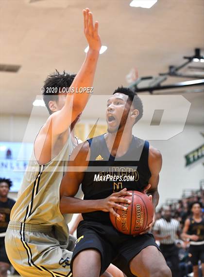 Thumbnail 2 in Sierra Canyon vs. Rancho Christian (The Classic at Damien) photogallery.