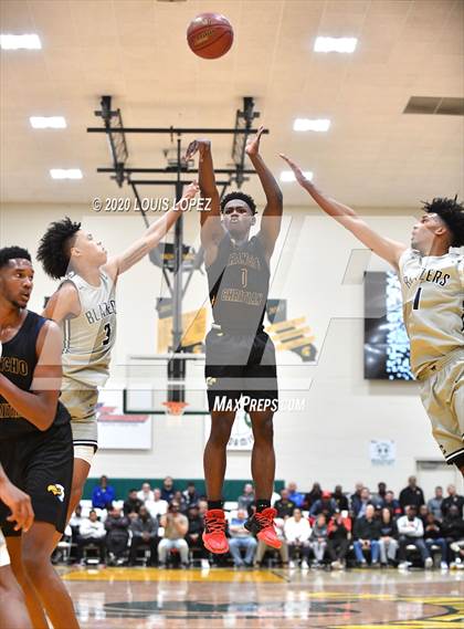 Thumbnail 2 in Sierra Canyon vs. Rancho Christian (The Classic at Damien) photogallery.