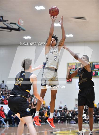 Thumbnail 3 in Sierra Canyon vs. Rancho Christian (The Classic at Damien) photogallery.