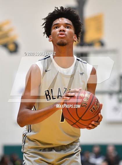 Thumbnail 3 in Sierra Canyon vs. Rancho Christian (The Classic at Damien) photogallery.