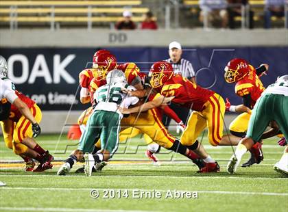 Thumbnail 2 in De La Salle vs. Jesuit photogallery.
