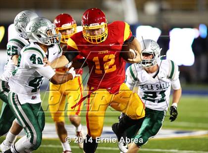 Thumbnail 2 in De La Salle vs. Jesuit photogallery.