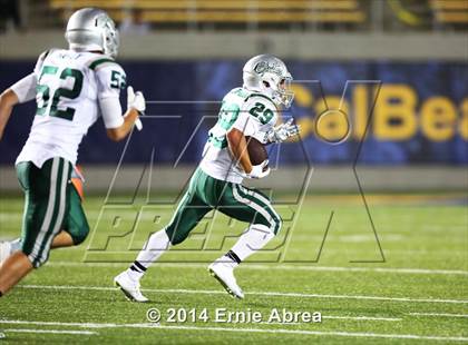 Thumbnail 1 in De La Salle vs. Jesuit photogallery.