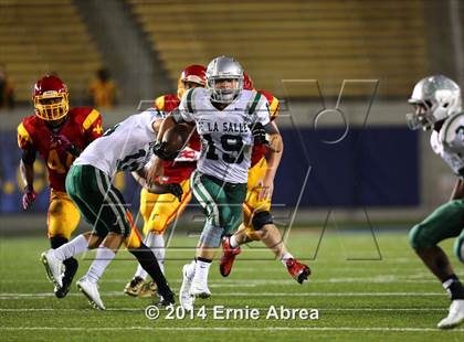 Thumbnail 1 in De La Salle vs. Jesuit photogallery.