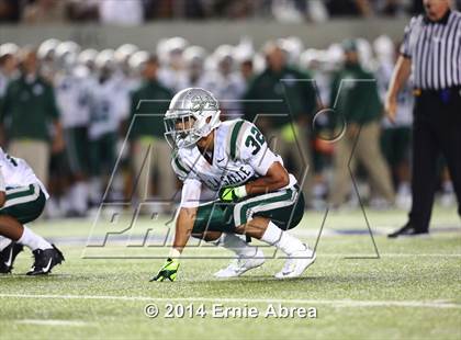 Thumbnail 2 in De La Salle vs. Jesuit photogallery.