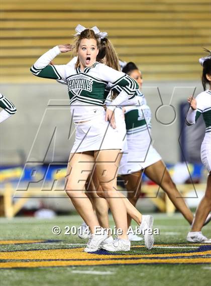 Thumbnail 2 in De La Salle vs. Jesuit photogallery.