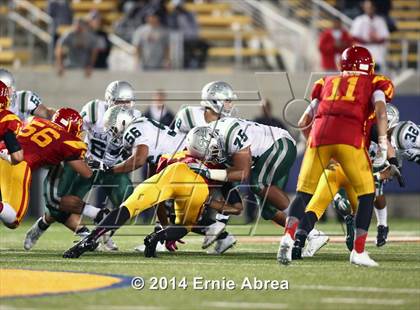 Thumbnail 3 in De La Salle vs. Jesuit photogallery.