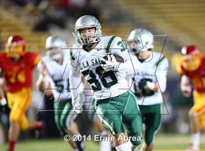 Thumbnail 1 in De La Salle vs. Jesuit photogallery.