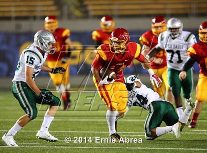 Thumbnail 2 in De La Salle vs. Jesuit photogallery.