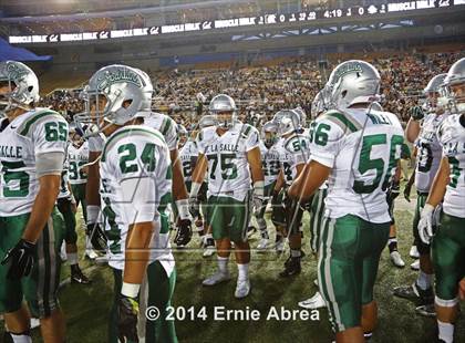 Thumbnail 3 in De La Salle vs. Jesuit photogallery.