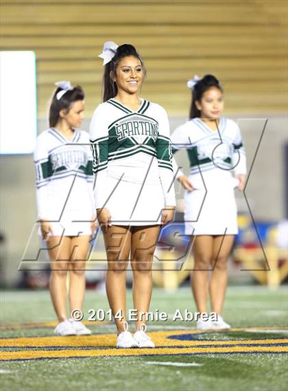 Thumbnail 1 in De La Salle vs. Jesuit photogallery.