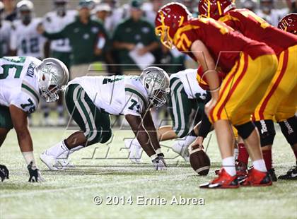 Thumbnail 2 in De La Salle vs. Jesuit photogallery.