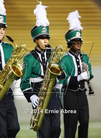 Thumbnail 1 in De La Salle vs. Jesuit photogallery.