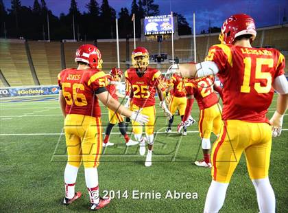 Thumbnail 1 in De La Salle vs. Jesuit photogallery.