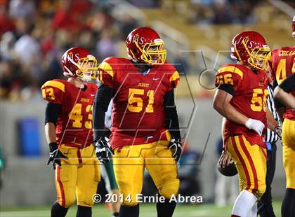 Thumbnail 2 in De La Salle vs. Jesuit photogallery.