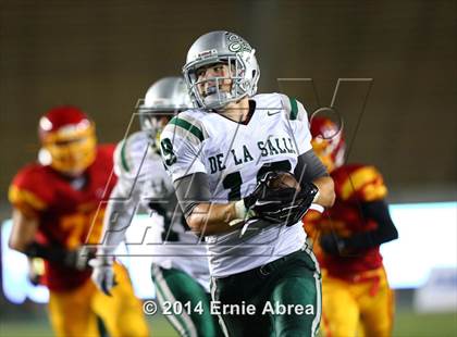 Thumbnail 1 in De La Salle vs. Jesuit photogallery.